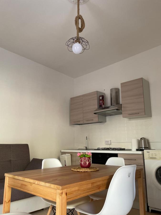 Casa Della Nonna Apartment มาร์ตินาฟรังกา ภายนอก รูปภาพ